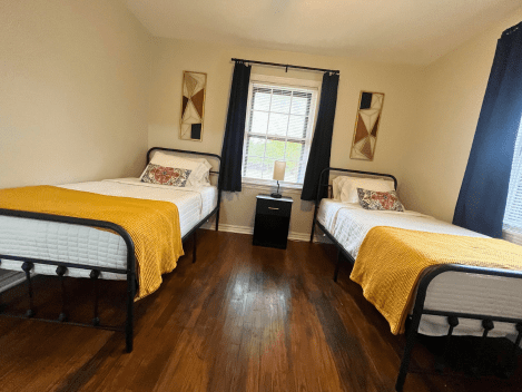 Cameron Getaway Twin Bedroom